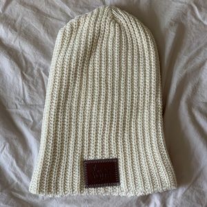 NWOT Ivory/Cream LYM Beanie